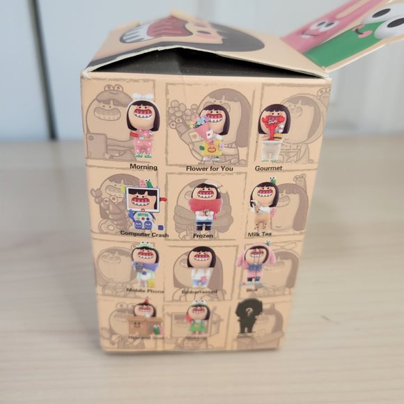 POP MART X GUMMY Daily Life Series Rainbow Painter Mini Figure NEW w/ Box Opened - Picture 7 of 9